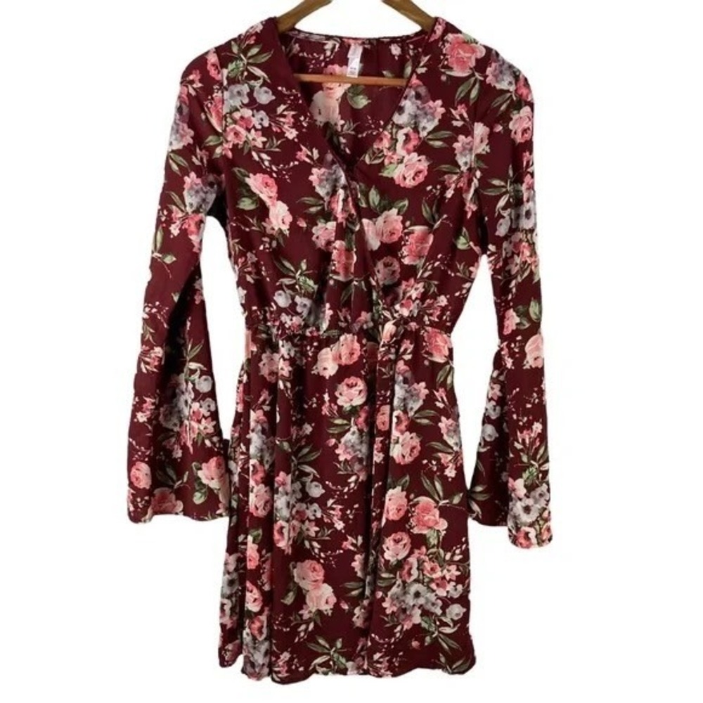 Xhilaration Womens Burgundy Floral Bell Sleeve V-Neck Mini Dress Medium